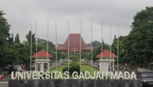Tips Santai tapi Efektif Biar Lolos Ujian Masuk UGM
